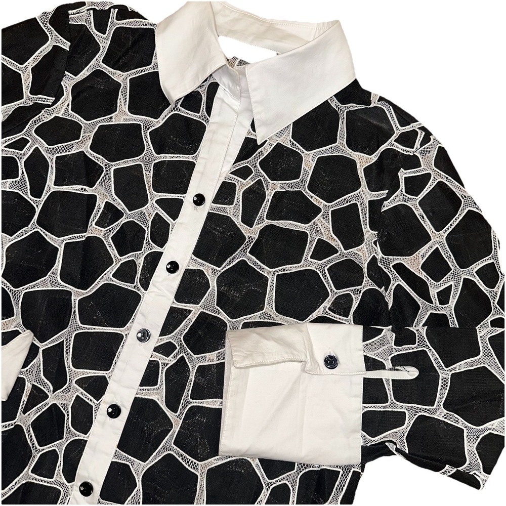 Mishca Black & White Giraffe Print Mesh Button Up Tunic Blouse Cuffs Women's S‎